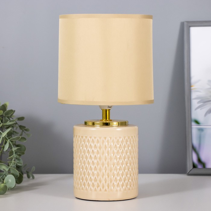 Настольная лампа Эдриан E14 40 Вт бежевый 15×15×29 см RISALUX - Фото 1