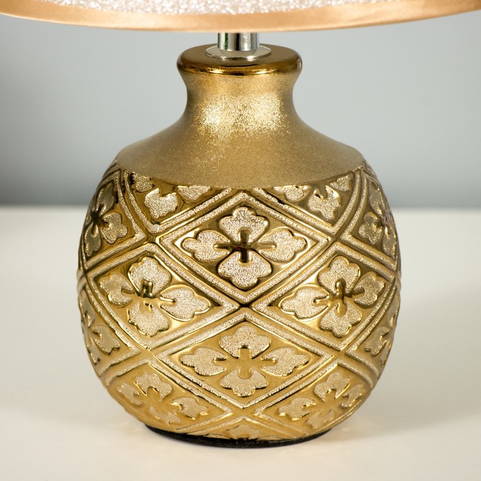 Настольная лампа Голдис E14 40Вт золото 20х20х32 см RISALUX - фото 1926512304