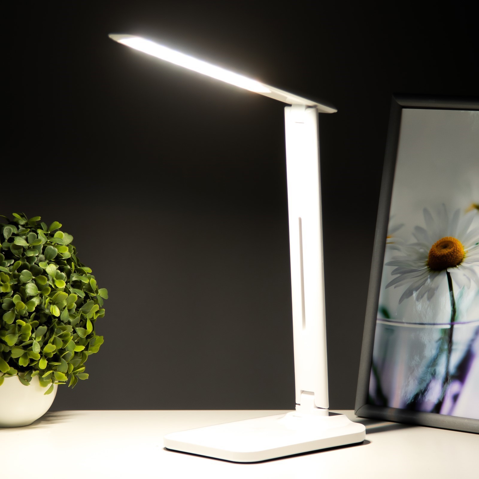 Light on led. Haiger led Light cn02. Haiger led Light con02
