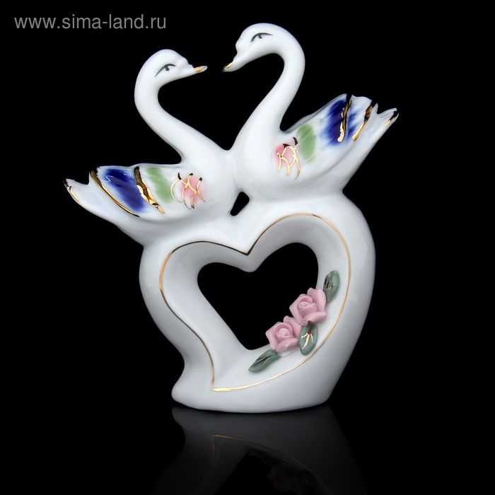 Сувенир керамика "Два лебедя на сердце с розами" 15х13,5х4 см - Фото 1