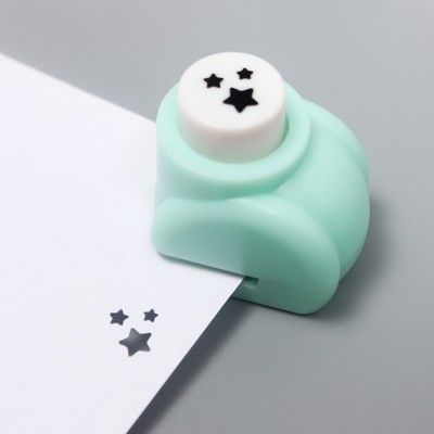 Фигурный дырокол для бумаги «Арт Узор. Три звёздочки», d=0.8 см, 3×2.5×2.5 см, МИКС