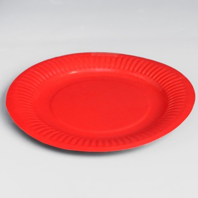 Тарелка одноразовая "Красная" ламинированная, картон, 18 см