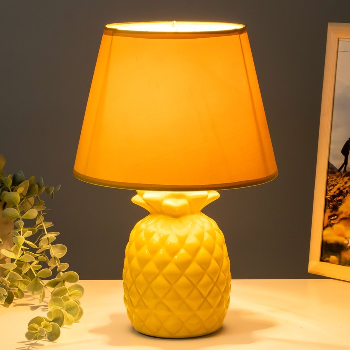 Настольная лампа "Ананас" Е14 40Вт желтый 22х22х33 см RISALUX - фото 1907540881
