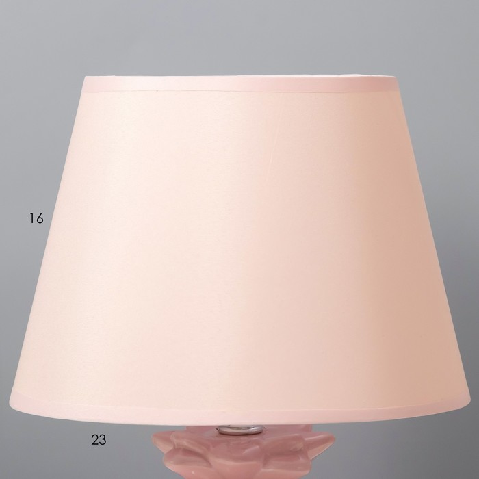 Настольная лампа "Ананас" Е14 40Вт розовый 22х22х33 см RISALUX - фото 1907540889