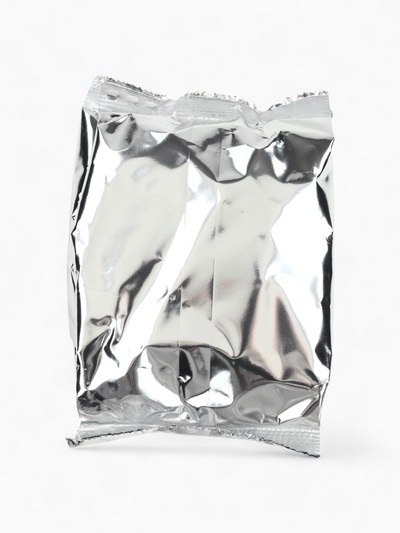 Подарочный набор новогодний «Счастливого нового года», чай чёрный 50 г, арахис 100 г, ананас 100 г, крем-мёд 120 г