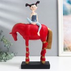 Сувенир полистоун "Девочка-хулиганка на красном коне" 34х21,5х9 см - фото 10019255