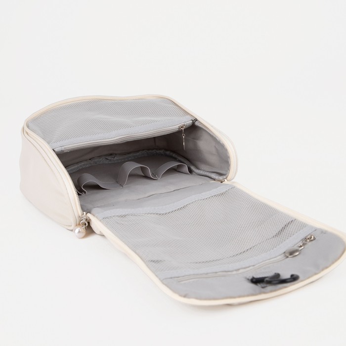 Косметичка-несессер на молнии, с крючком, цвет бежевый 31310