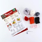 Игрушка из шерсти «Котёнок с шариком» - Фото 4