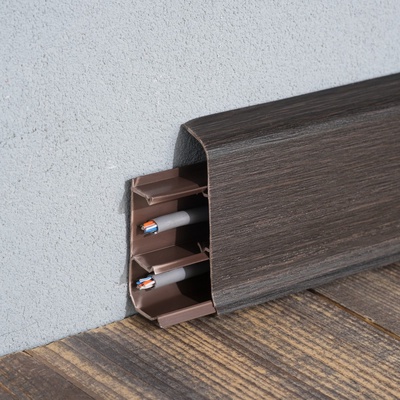 Плинтус напольный «Деконика», 2200×55 мм, цвет 303 Венге тёмный