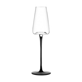 Бокал стеклянный для шампанского Magistro «Идеал», 240 мл, 7,2×26 см, цвет чёрный