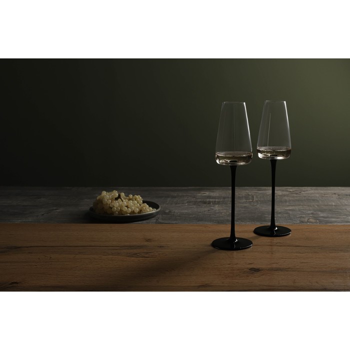 Бокал стеклянный для шампанского Magistro «Амьен», 240 мл, длина ножки 15,1 см, цвет чёрный - фото 1907546388