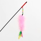 Дразнилка-удочка с перьями, пуховым хвостиком и бусинами, розовая - Фото 2