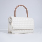 Сумка-мессенджер на клапане, цвет молочный - Фото 8