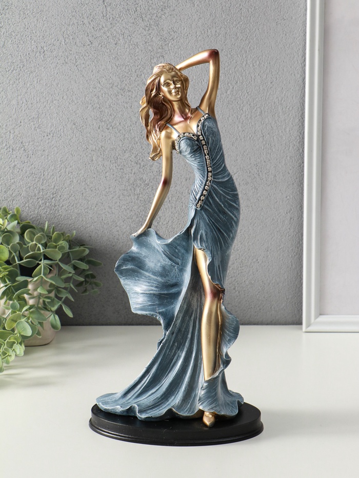 Фигурка полистоун «Девушка в синем вечернем платье со стразами», 11.8×16.5×37 см - Фото 1