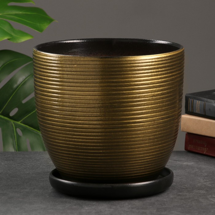 Горшок для цветов «Изысканность», 4.7 л, d=21.5 см, h=19.5 см, керамический, с поддоном, цвет чёрное золото - Фото 1