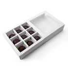Коробка складная под 9 конфет, белая, 13,8 х 13,8 х 3,8 см - Фото 6