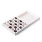 Коробка для 25 конфет, белая, 22×22×3.5 см - Фото 2