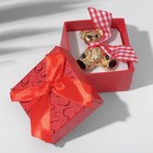 Брошь в подарочной коробочке "Медвежонок" в шарфе, цвет красно-чёрный в золоте - фото 10050363