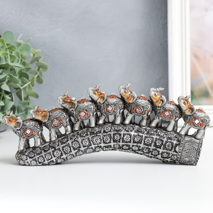 Фигурка полистоун «Семь слонов на бивне с цветами», серебро, 21×4×9.8 см - Фото 1