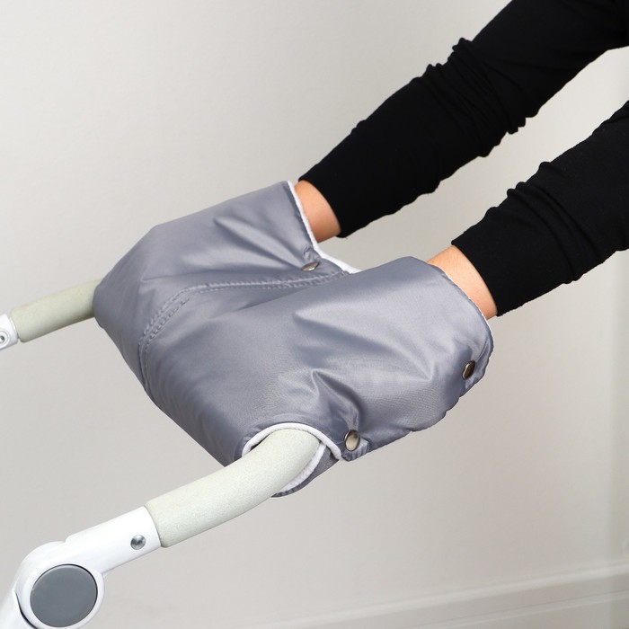 Муфта на коляску для рук флисовая, на кнопках, серая - Фото 1