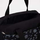 Сумка спортивная на молнии, наружный карман, держатель для чемодана, цвет чёрный - фото 24736038