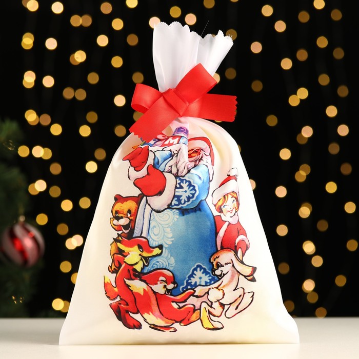 Мешок новогодний "Дедушка мороз и зверята", атлас, полноцветная печать, 21х35 см - Фото 1