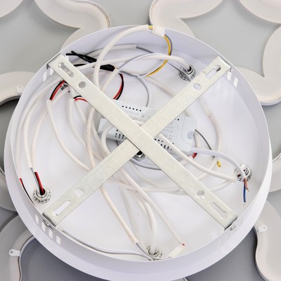 Люстра с пультом BayerLux 2783/5 LED, 120 Вт, 3000-6000K, белая, 62×62×20 см