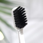 Зубная щетка «Медик» мягкая щетина, биоразлагаемая, черный + белый, 2 шт. - фото 21883487