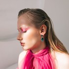 Серьги со стразами «Карнавал» шик, зелёные в чернёном серебре - Фото 2