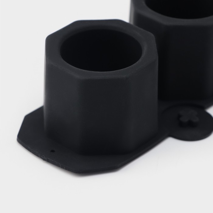 Форма силиконовая для льда и шоколада Доляна «Стопка», 22×9 см, 3 ячейки, цвет чёрный