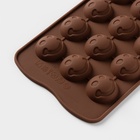 Форма для конфет и шоколада Доляна «Шарик смайл», силикон, 20×10 см, 15 ячеек, коричневая - Фото 3
