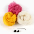 Игрушка из шерсти «Уточка в капюшоне» - Фото 4