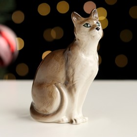 

Сувенир "Короткошёрстная кошка" 10х4х7 см ,фарфор цвет МИКС
