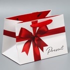 Пакет подарочный с широким дном, упаковка, «Подарок», 20 х 14 х 13.2 см - Фото 3
