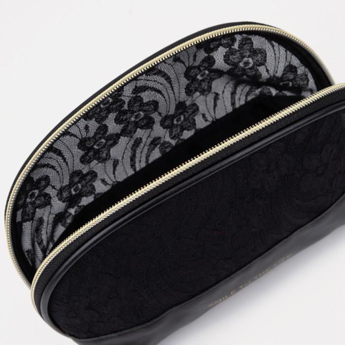 Косметичка на молнии, цвет чёрный 32014