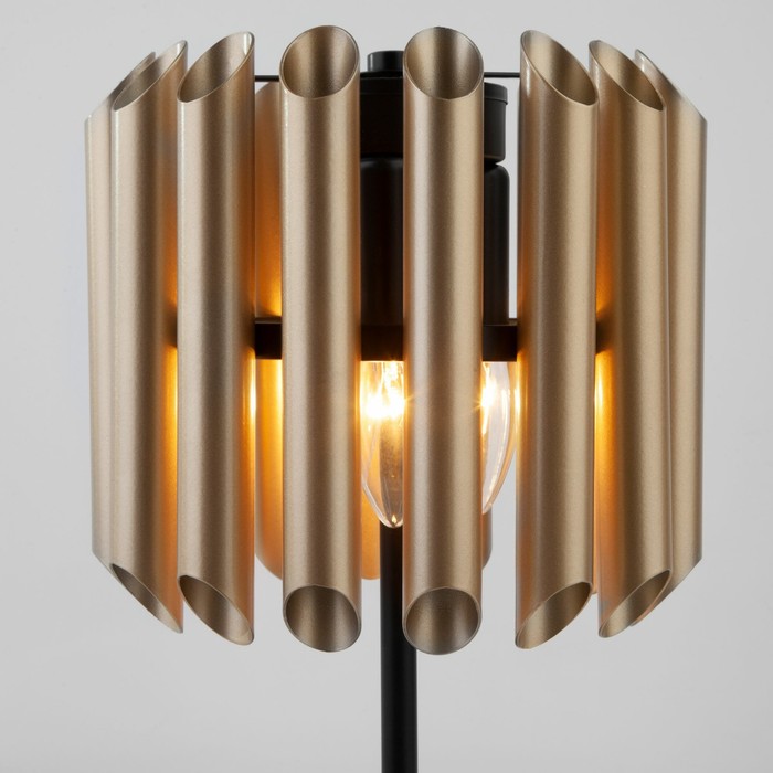Настольная лампа с металлическим плафоном Castellie, 60Вт, E14, 22x22x42 см - фото 1906132305