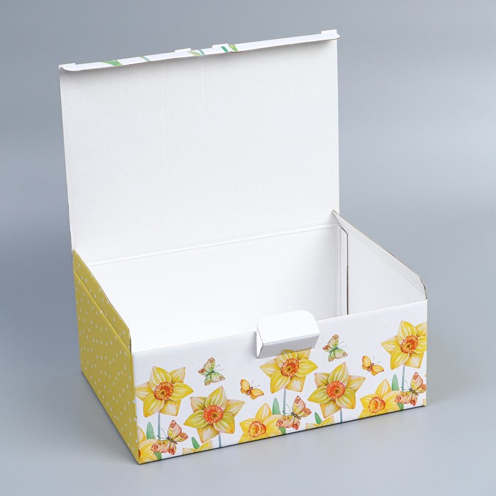 Коробка подарочная сборная, упаковка, «С 8 марта», 26 х 19 х 10 см - фото 1888462619