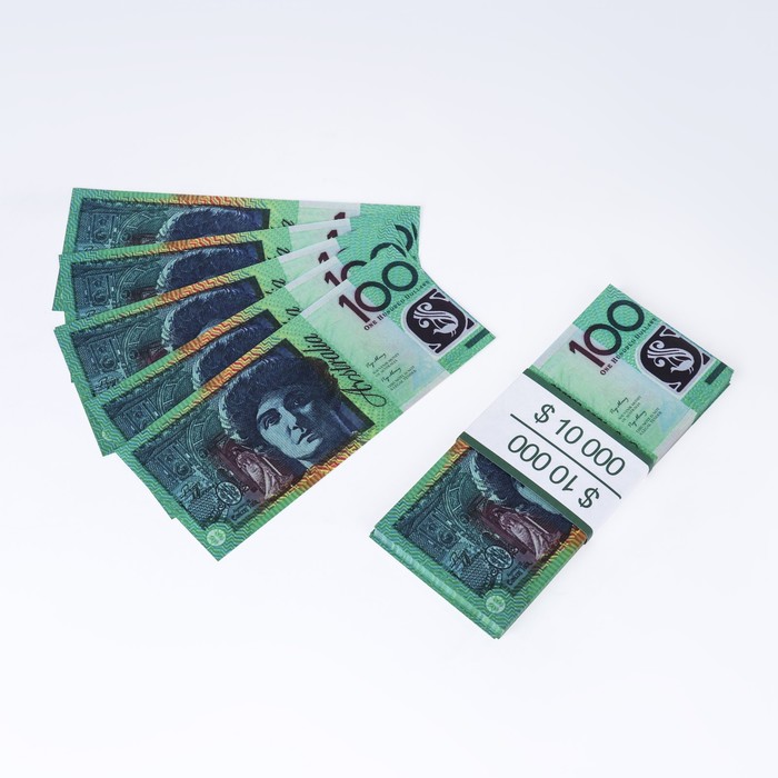 Пачка купюр "100 австралийских долларов" - Фото 1