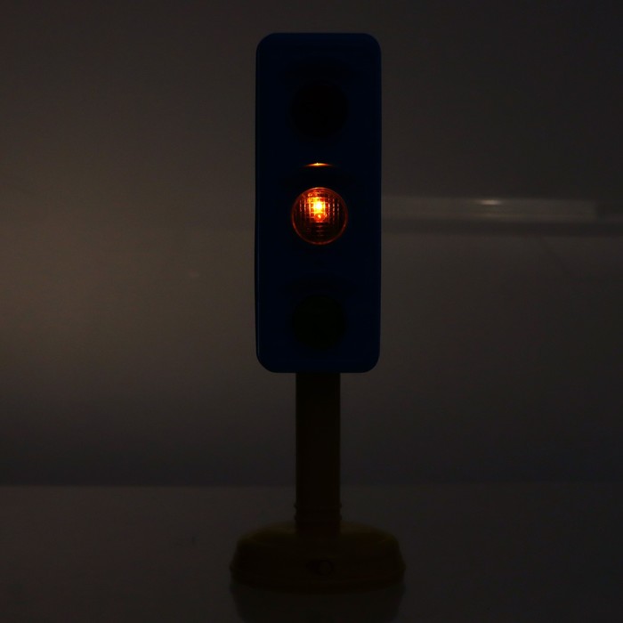 Обучающая игрушка «Светофор», Синий трактор, 45 фраз, стихов, звуков, пдд, световые эффекты 59010