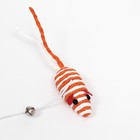 Дразнилка-удочка с мышью на деревянной ручке, оранжевая/белая - Фото 2