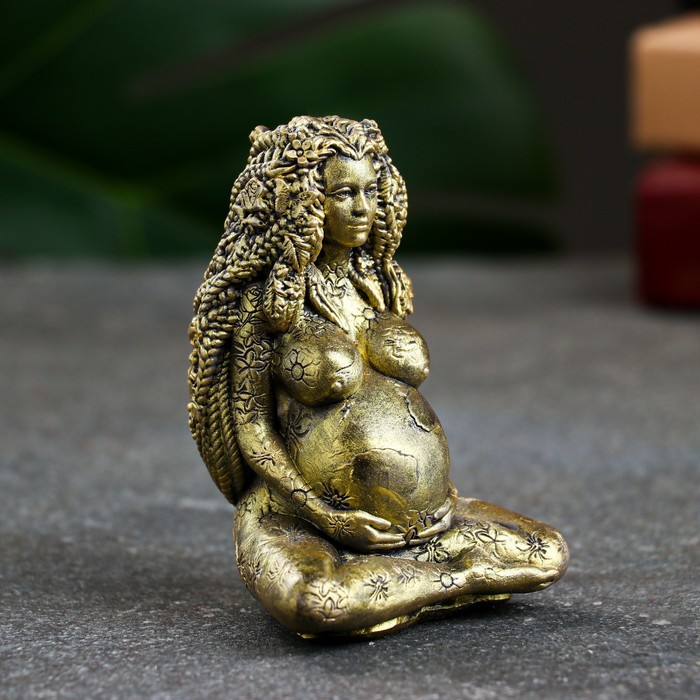 Фигура "Богиня Гайя" старое золото, 10х7х6см - Фото 1