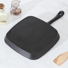 Сковорода гриль чугунная Доляна «Квадрат», 23×23 см, со сливом и ручкой, цвет чёрный - Фото 3