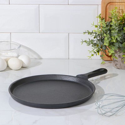 Сковорода блинная чугунная Доляна «Круг», d=26 см, антипригарное покрытие, цвет чёрный