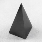 Пирамида из шунгита, 6 см, высокая, полированная - фото 10159839