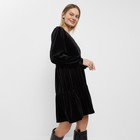 Платье женское, цвет чёрный, размер 50 - фото 41450033