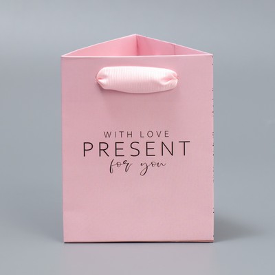 Пакет подарочный для цветов треугольный, упаковка «Подарок» 12 х 8,3 х 9,6 см