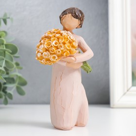 Сувенир полистоун "Девушка с букетом роз"  4х4,5х13 см