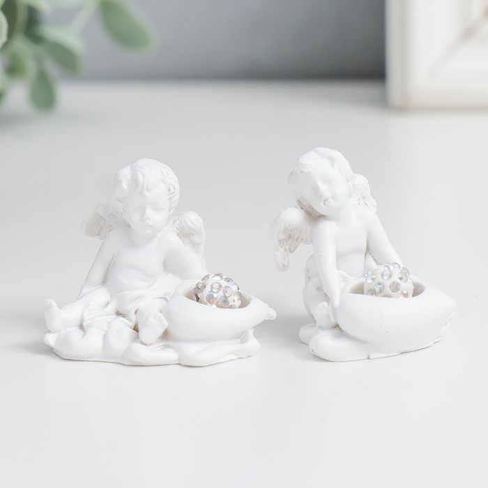 Фигурка полистоун «Белоснежный ангелочек с шариком из страз в сердце», 3.5×3×3.5 см, МИКС - Фото 1