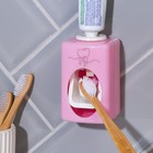 Выдавливатель для зубной пасты механический «Зуб», розовый - фото 10170294