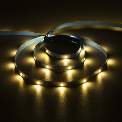 Светодиодная лента Luazon Lighting 3 м, IP20, SMD2835, 30 LED/м, 3хААА, 3000К, свечение тёплое белое